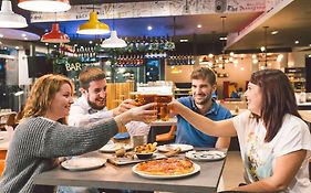 Ibis Valencia Bonaire Aeropuerto